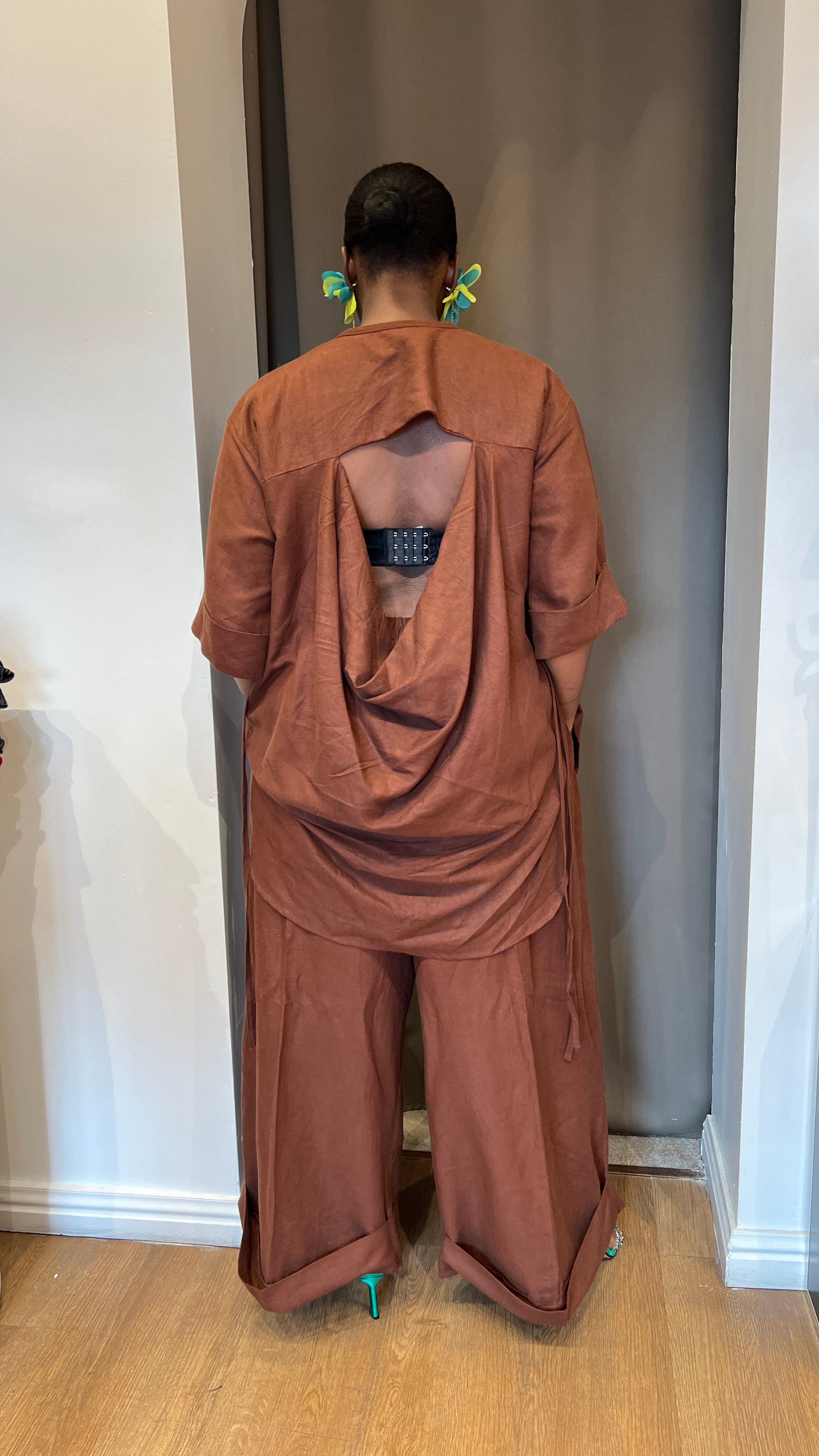 Cowl Back Linen Pant Set