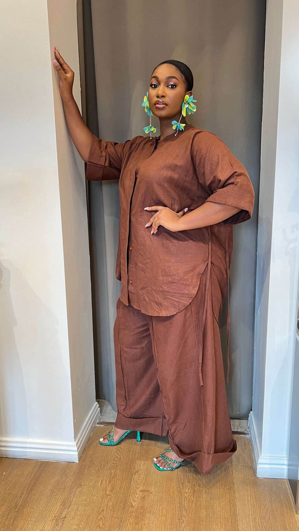 Cowl Back Linen Pant Set